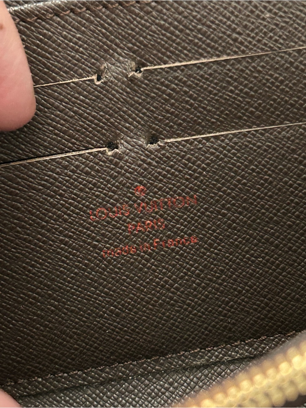 Louis Vuitton Large Zippy Wallet - Picture 7 of 12